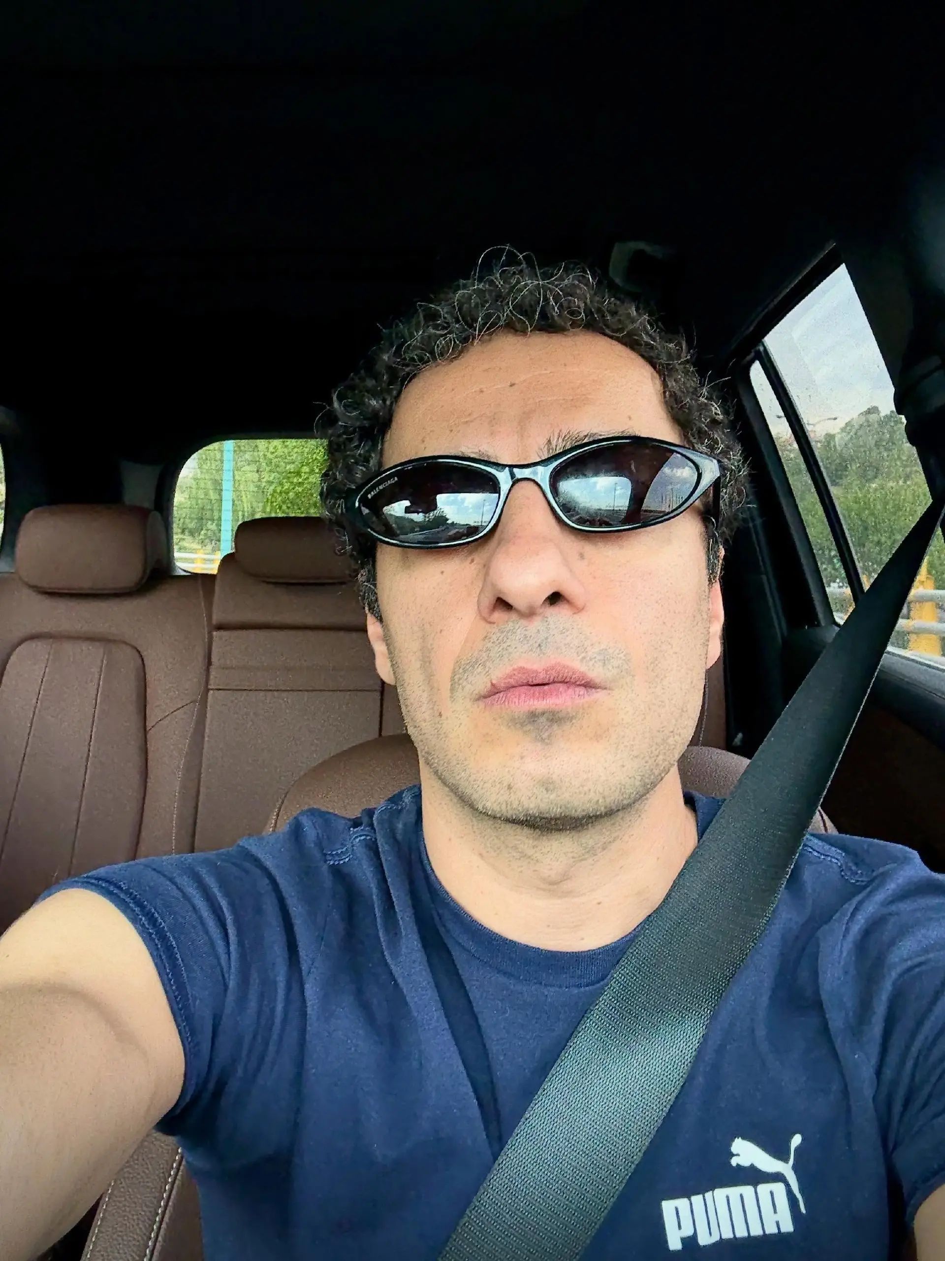 نوید محمدزاده