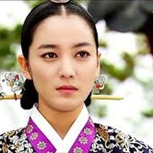 استایل جذاب بانو جانگ سریال دونگی در 44 سالگی 