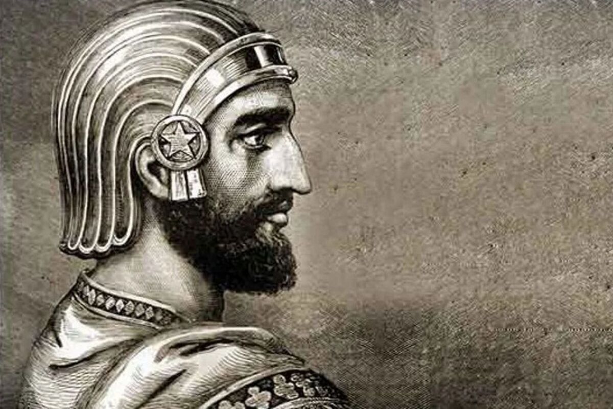 نوحه خوانی یک مداح: کوروش، کبیر نبود/ ویدئو