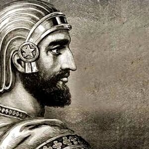 نوحه خوانی یک مداح: کوروش، کبیر نبود/ ویدئو