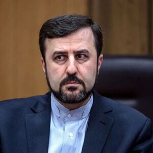 کنایه سنگین غریب‌آبادی به ترامپ