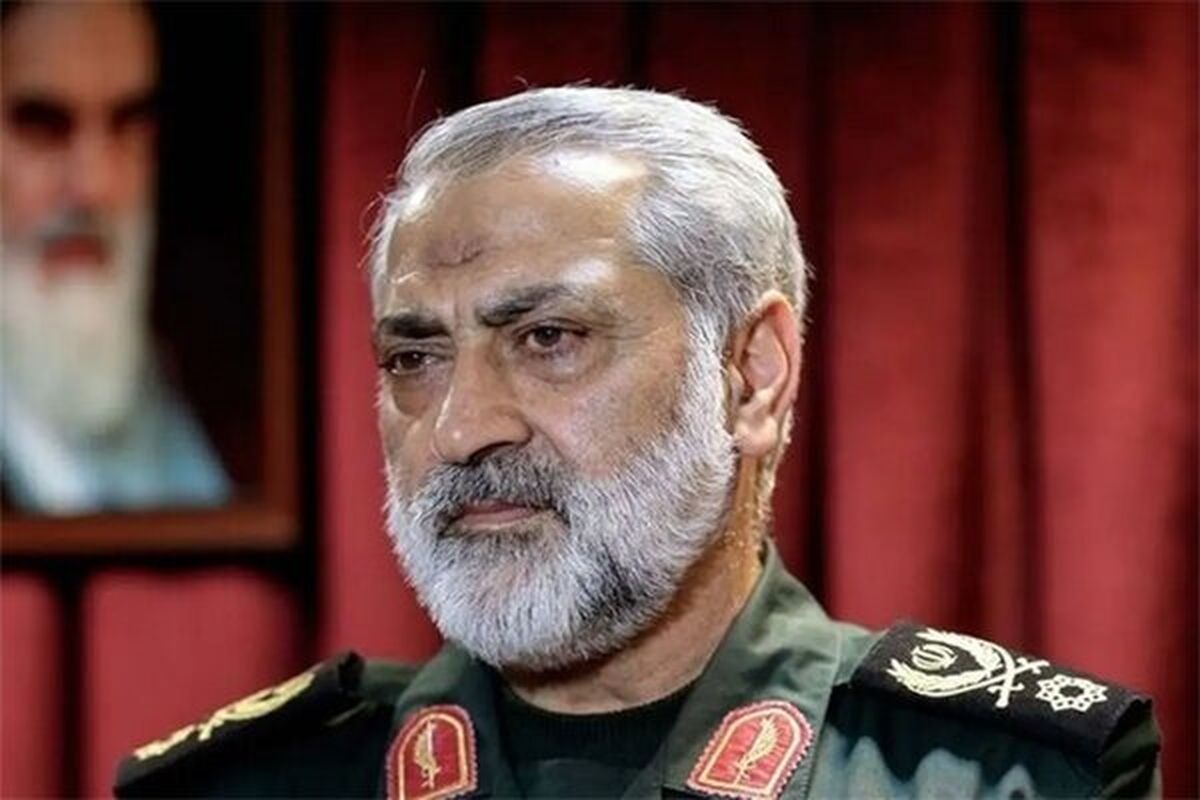 سردار شکارچی: ناو آبراهام لینکلن از دور خارج شد