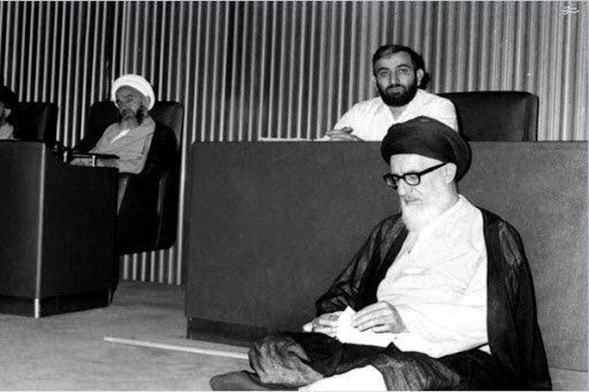 شعار «بهشتی بهشتی، طالقانی را تو کشتی» را چه کسی اختراع کرد؟