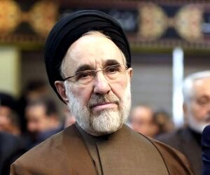 سلفی خاتمی در شب تاسوعا/ عکس