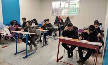 تصویری عجیب از مدرسه پسرانه