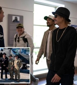 جنجال حضور یک خواننده در هلیکوپتر آپاچی با پیت هگست