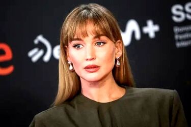 بازیگر زن هالیوود باحجاب شد/ عکس