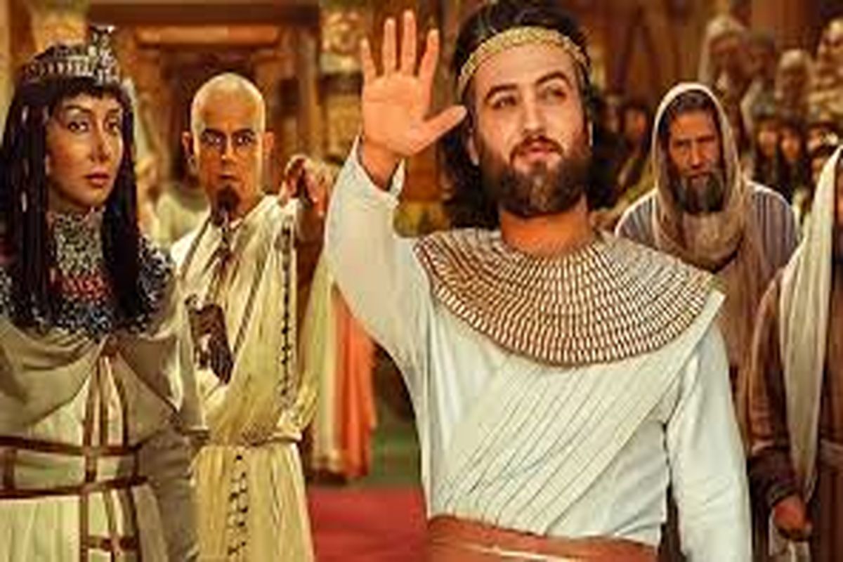 بازیگران سریال یوسف پیامبر در کنار خانواده‌شان/ عکس