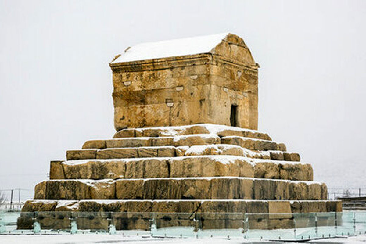 داخل آرامگاه کوروش چه شکلی است؟/ عکس