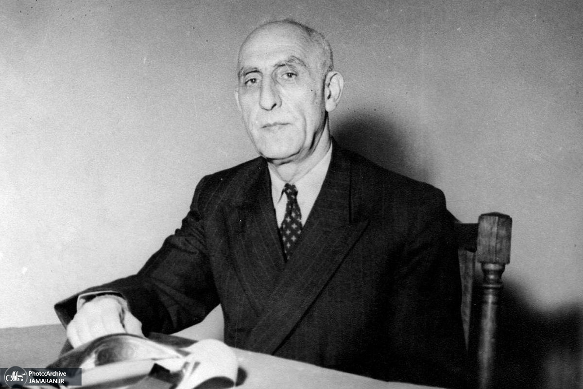  دکتر مصدق و همسرش در سال کودتا/ عکس