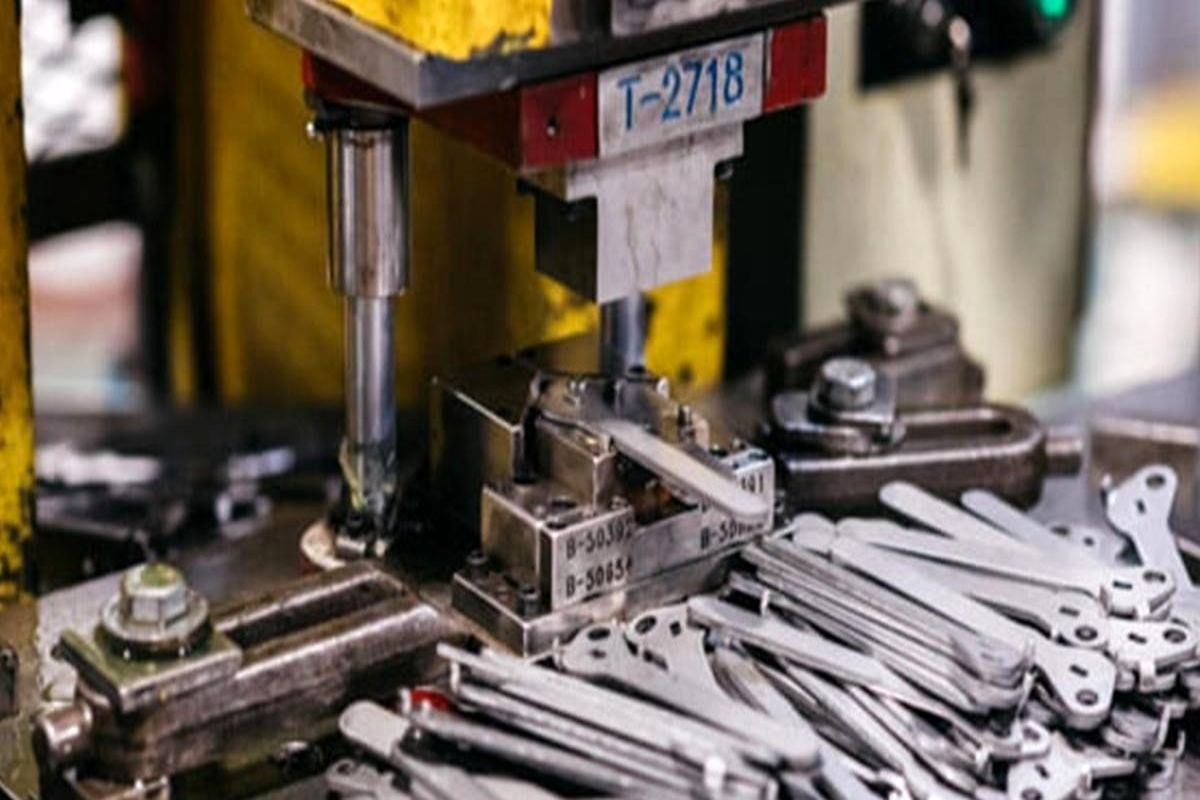 کدام ورق آهن برای خمکاری و پرسکاری مناسب است؟
