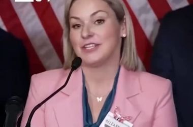 صحبت های یکی از قربانیان جنسی پرونده اپستین/ ویدئو