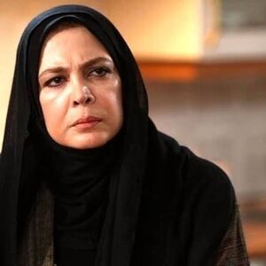 بیتا فرهی همراه گوگوش در لباس عروس/ عکس