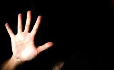 اقدام غیر اخلاقی پارسا حاضری با دختر زیر 16 سال/ عکس