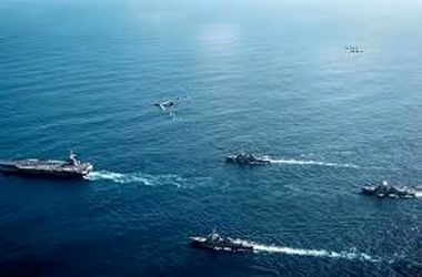 لحظه برخورد دو ناو آمریکایی با هم/ ویدئو