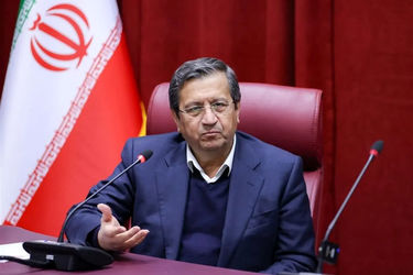 همتی از آرامش می‌گوید؛ دلار ۱۴۷ تومنی از التهاب