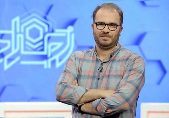 طعنه روزنامه اطلاعات به صداوسیما: با این مجری های بانمک، پای خود را کمتر روی اعصاب مردم بگذارید!