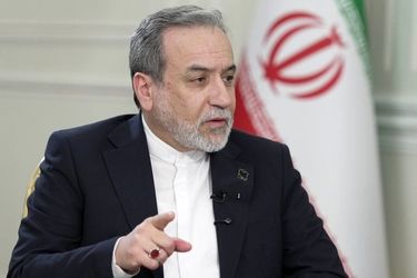 تماس عراقچی با وزرای خارجه کشورهای منطقه