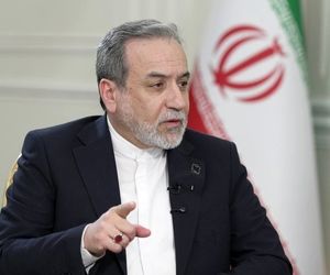 تماس عراقچی با وزرای خارجه کشورهای منطقه