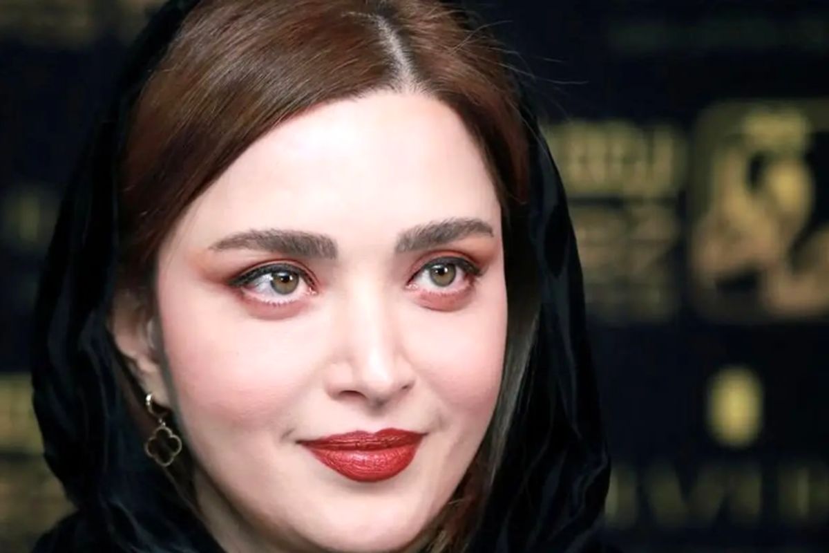 استایل متفاوت بهنوش طباطبایی با تم زنبور/ ویدئو