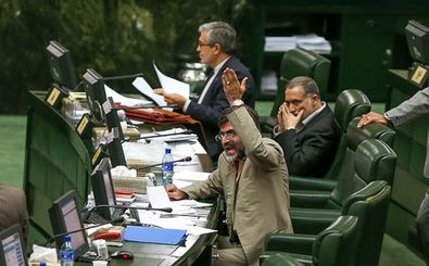 کوچک‌زاده مجلس را بهم ریخت/ ویدئو