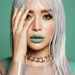 زنی ناشنوا که ملکه موسیقی پاپ شد/ مادر مخفی فرزند ایلان ماسک کیست؟