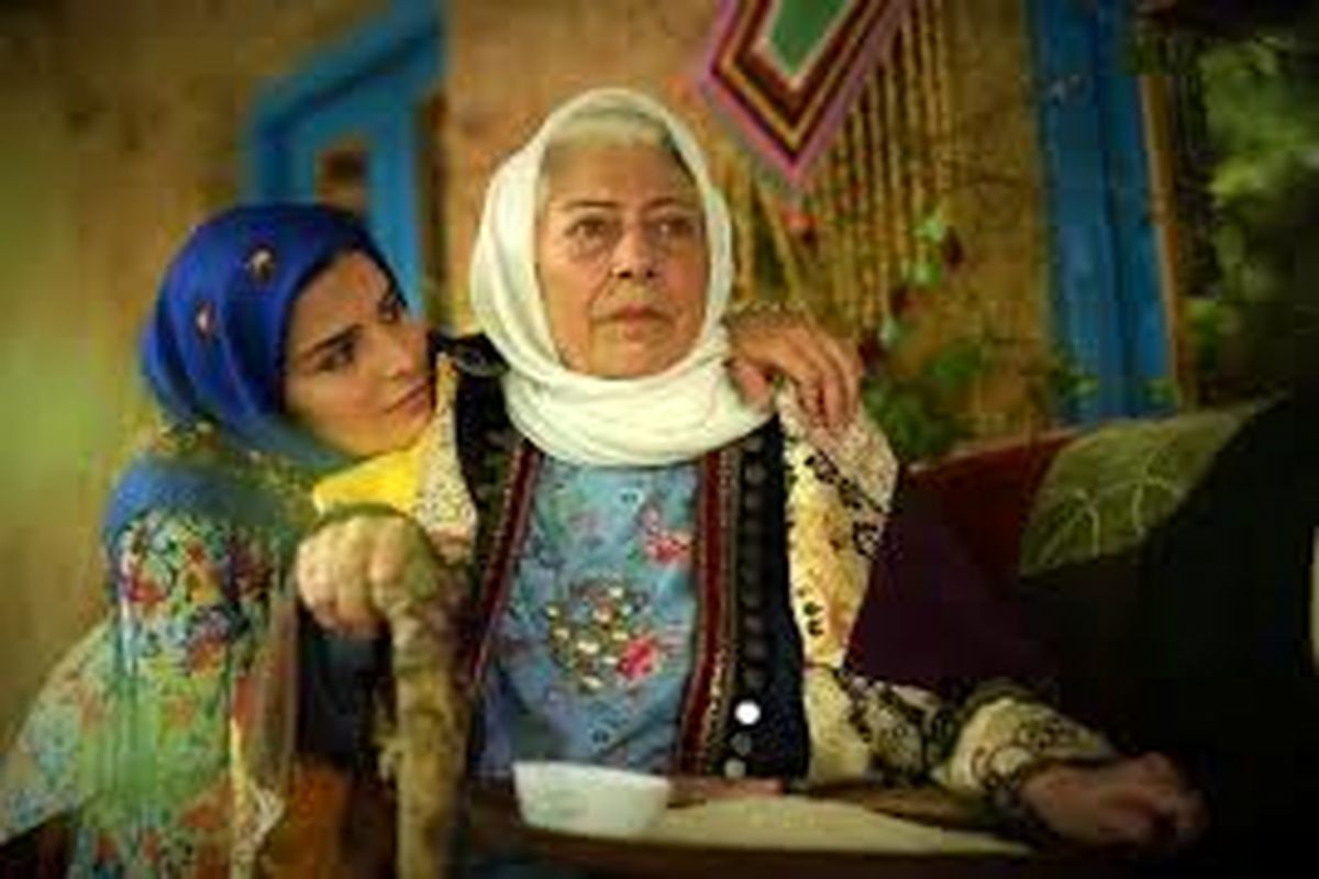 «طلا، ثریا، حشمت خان و قربان» در پشت صحنه سریال سوجان/ عکس