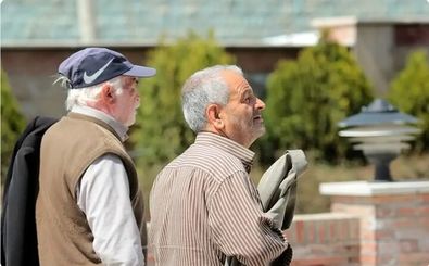 آیا حقوق بازنشستگان در آذرماه ۵ تا ۸ میلیون تومان اضافه می‌شود؟