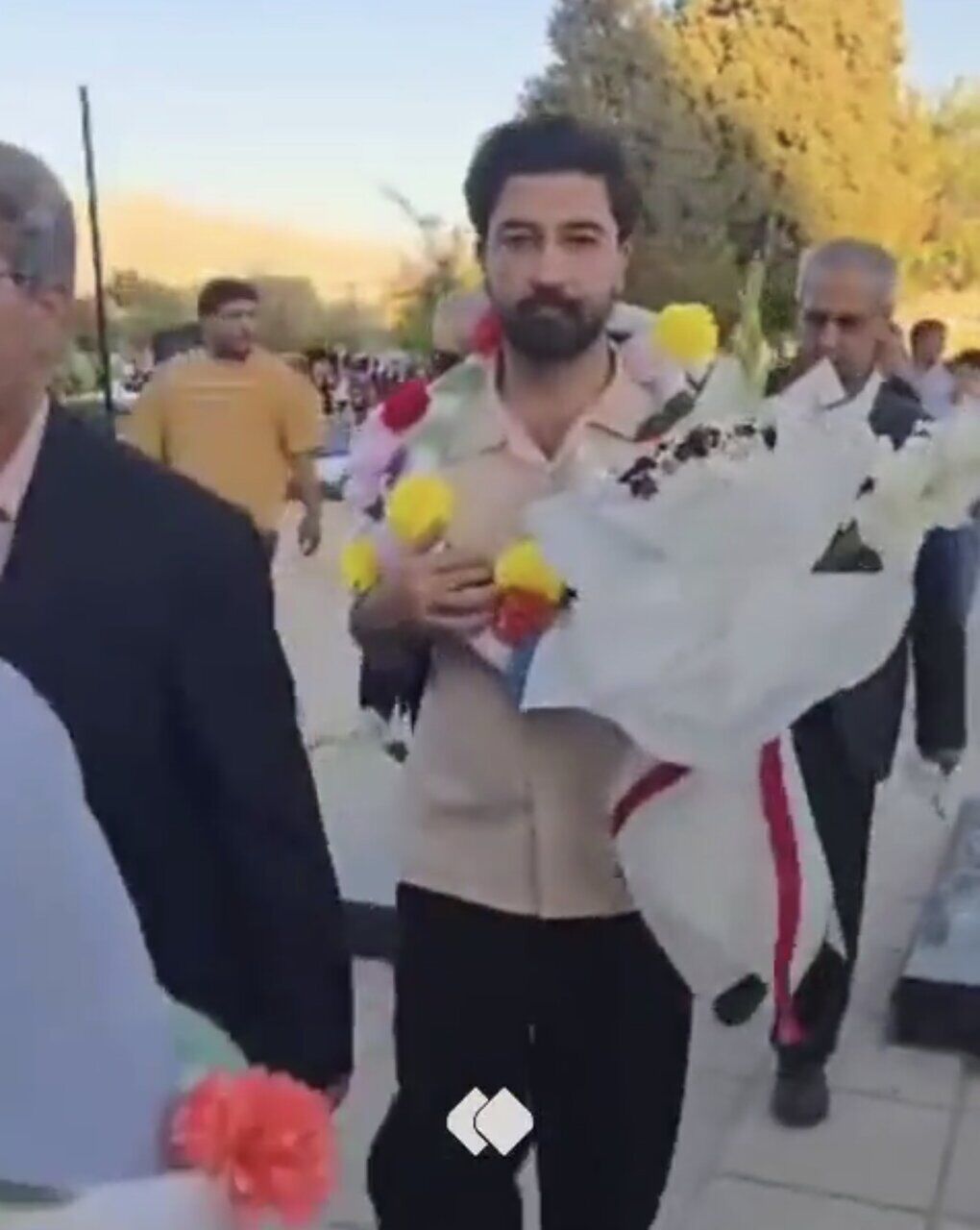 بازگشت سه جوان ارتشیِ ناو لاوان به کشور، بعد از ۶ ماه