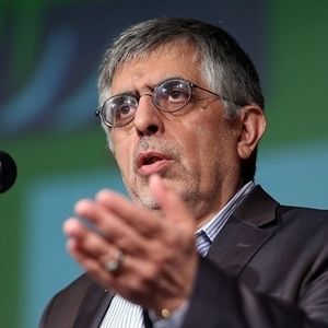 صداوسیما مقابله با فضای مجازی را بهانه کرده تا ردیف بودجه بیشتری بگیرد