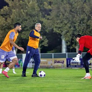 نه آقای پزشکیان! الان وقت فوتبال بازی کردن نبود