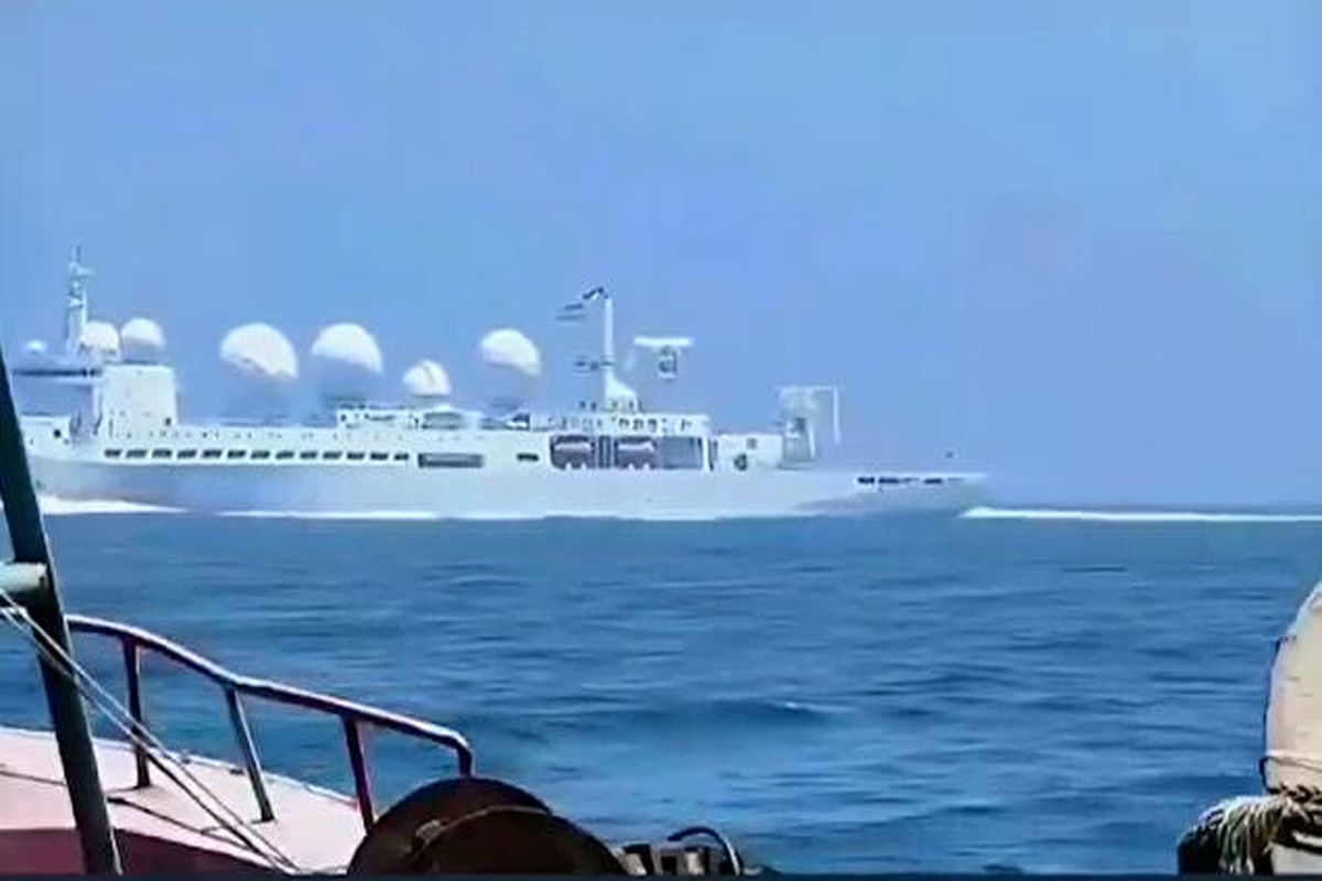 چین مختصات لحظه‌ای ناوها و جنگنده‌های آمریکا را به ایران می‌دهد!/ ویدئو