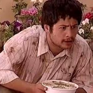 «عباس» 20 سال بعد سریال متهم گریخت و در روسیه/ عکس