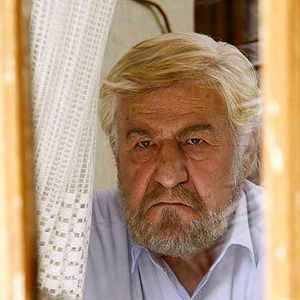 تصویری تلخ از مراسم ختم مرحوم عنایت بخشی