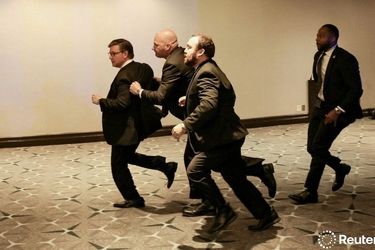 شلیک گلوله در ضیافت شام خبرنگاران کاخ سفید / سی‌ان‌ان: هدف، ترور ترامپ و ونس بود/ عکس و ویدئو