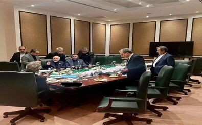 کیهان: مذاکرات را متوقف کنید