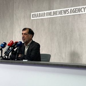 باهنر: تصمیم فعلی نظام این است که حجاب، اجباری نباشد