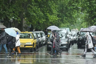 تهران در انتظار هوای خنک و بارانی؛ موج جدید بارش‌ها از امروز می‌رسد