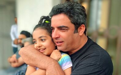عکس صمیمی منوچهر هادی با مادر و دخترش
