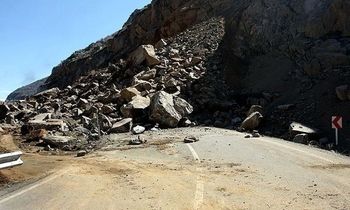  تصویر جدید از ریزش کوه در اتوبان تهران-پردیس/ ویدئو