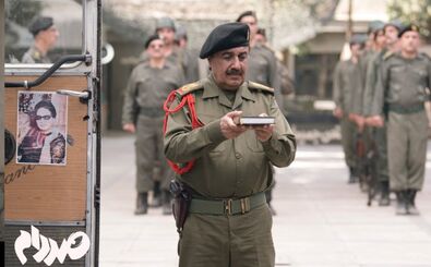 بازیگران فیلم صددام کنار خانواده شان/ عکس