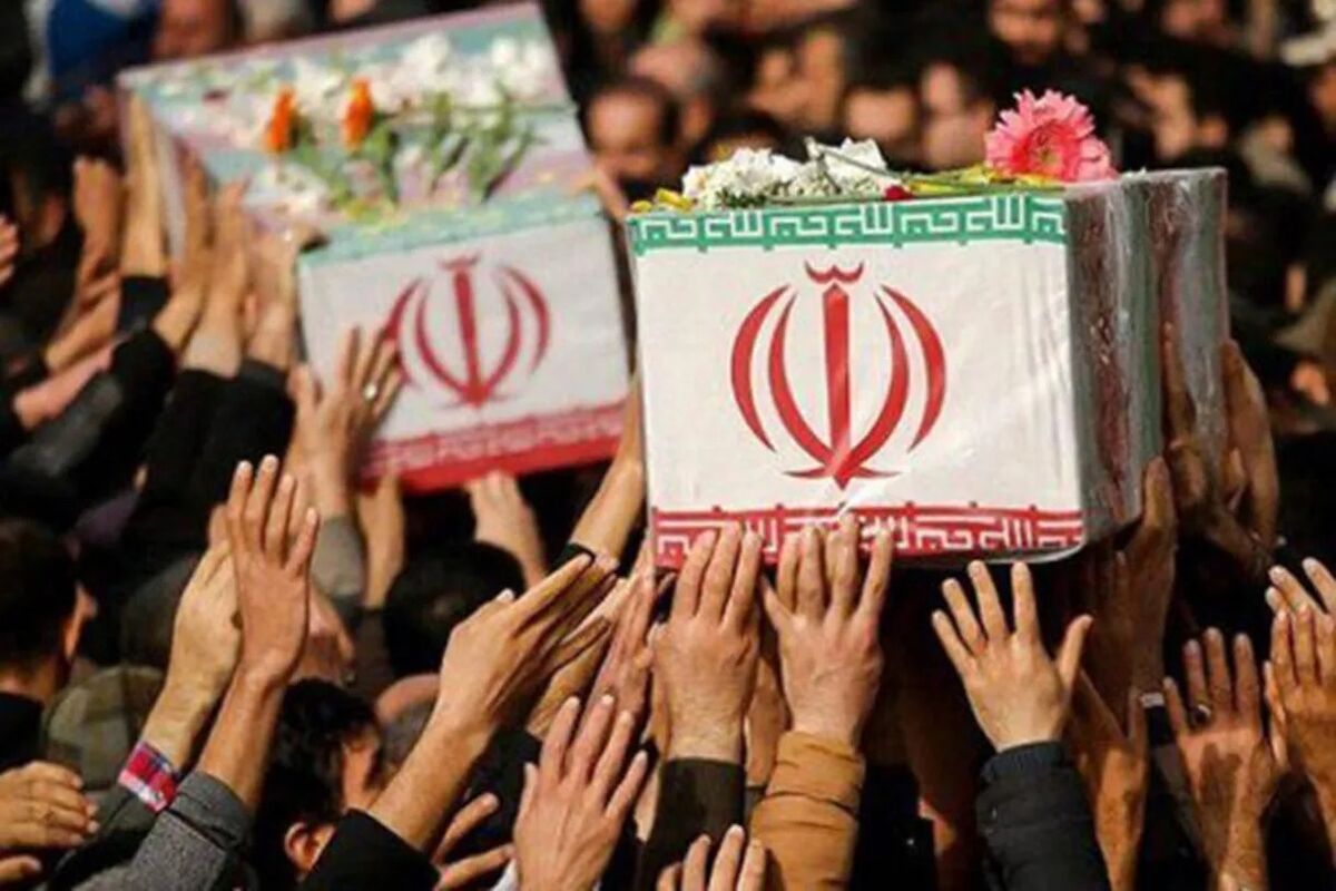 امروز چهارشنبه پیکر کدام فرماندهان نظامی شهید، تشییع می شود؟