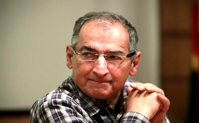 زیباکلام: با تغییر نظام به‌ شدت مخالفم
