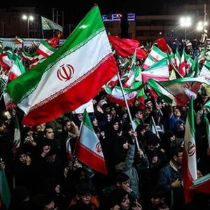 بی‌حجاب‌ها در تجمعات شبانه نیامدند؛ کسی هم مانعشان نشد