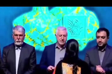 بی‌حجاب شدن ناگهانی یک خانم روی آنتن زنده شبکه خبر/ ویدئو