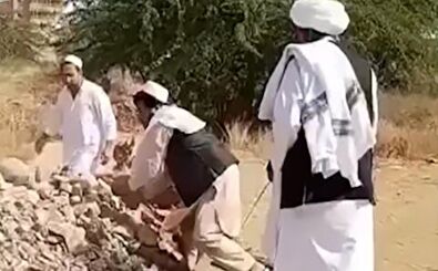 حمله افغانی‌ها به قبر منسوب به ابوجهل در عربستان!/ ویدئو