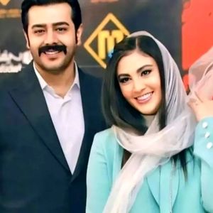 تصاویری از جزئیات زیبای لباس عروس مریم مومن