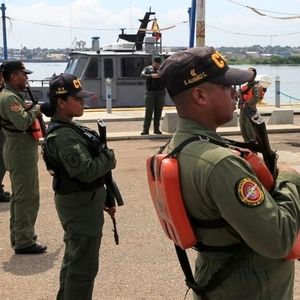 سلاح های روسی مخفی ونزوئلا برای جنگ با آمریکا/ ترسناک ترین سلاح کاراکاس چیست؟