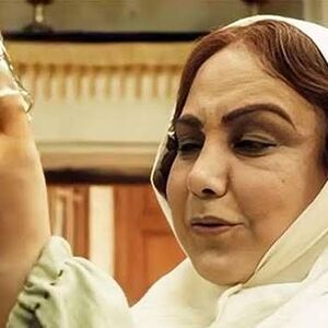 حرکت عجیب بهنوش بختیاری روی صورتش برای بازی در بامداد خمار/ ویدئو