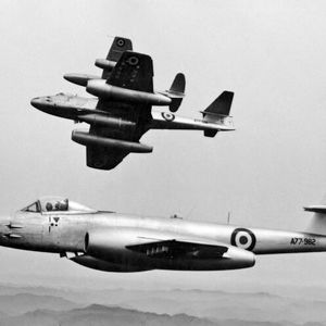 نخستین جنگنده‌ جهان را کدام کشور ساخت؟